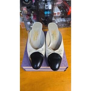Salvatore Ferragamo Two-Tone Heels – Size 7B